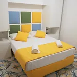 Suitenapolisantalucia Неаполь