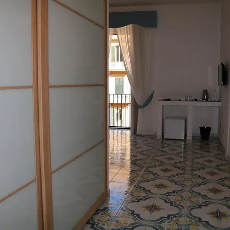 Nocleg ze śniadaniem Suitenapolisantalucia 4*