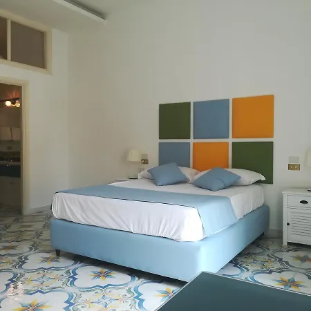 Suitenapolisantalucia Bed & Breakfast Napoli