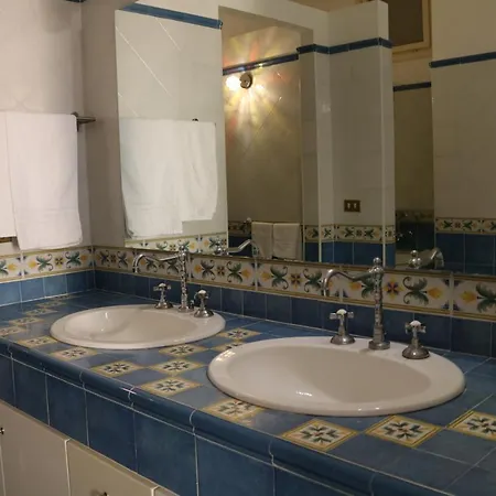 Suitenapolisantalucia * Napoli