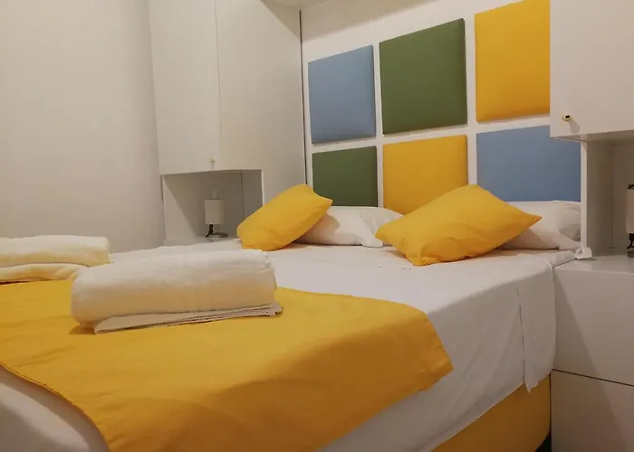 Suitenapolisantalucia Nocleg ze śniadaniem 4*